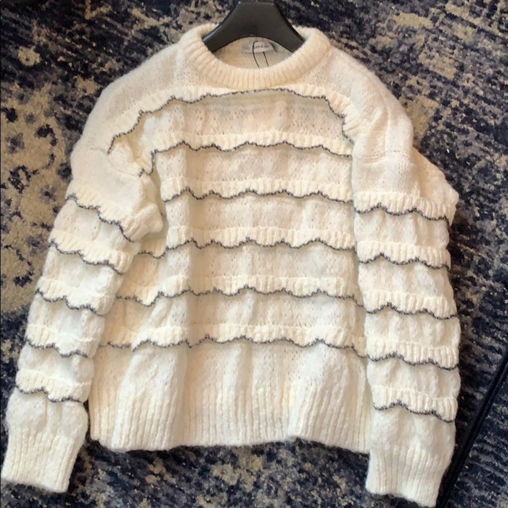 😻Zara Knit NWT Size S
